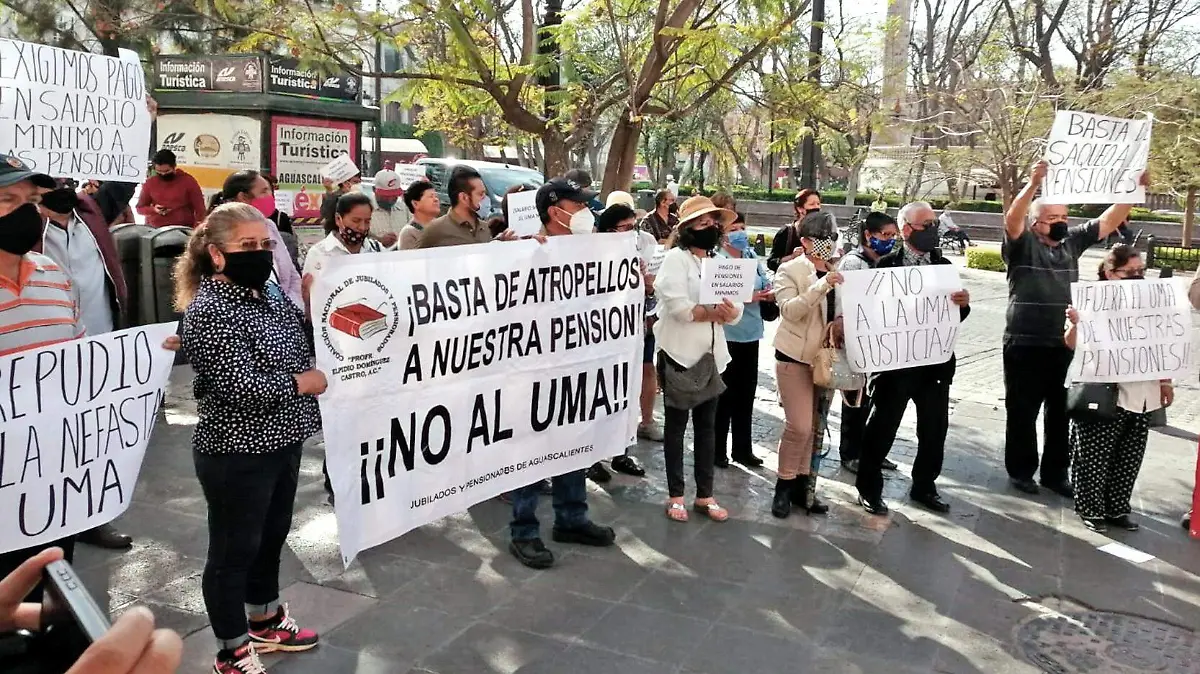 protesta de jubilados ISSSTE